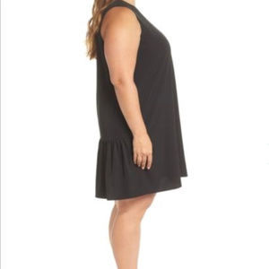Chelsea28 Black Ruffle Back Sleeveless Shift Dress